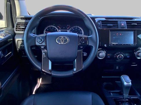 Used 2019 Toyota 4Runner TRD Off-Road Premium AWD/4WD image 6