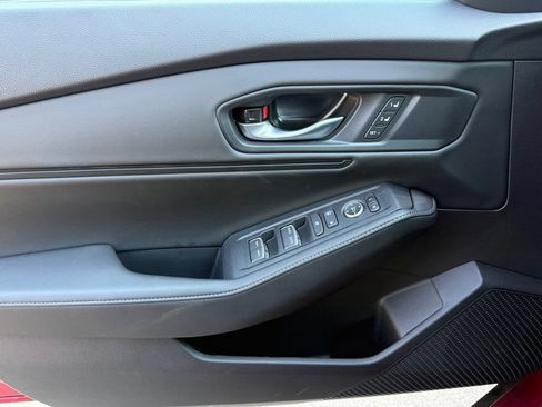 Used 2025 Honda Accord Sport image 26