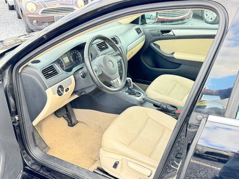 Used 2014 Volkswagen Jetta SE FWD image 12