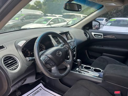 Used 2015 Nissan Pathfinder SV FWD image 7