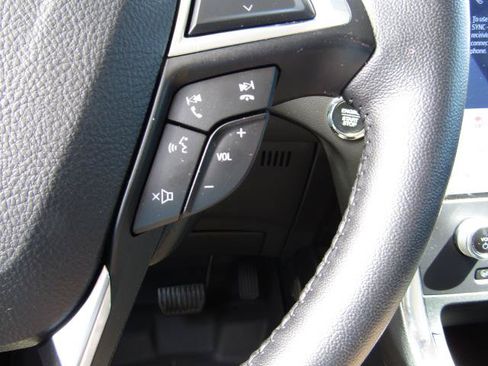 Used 2024 Ford Edge Titanium AWD/4WD image 23
