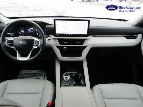 Certified 2025 Ford Explorer Active w/ Active Comfort Package AWD/4WD image 14