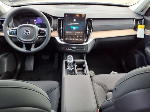 New 2026 Volvo XC90 B5 Plus w/ Protection Package Premier AWD/4WD image 10
