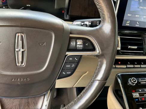 Used 2018 Lincoln Navigator L Reserve w/ Technology Package AWD/4WD image 24