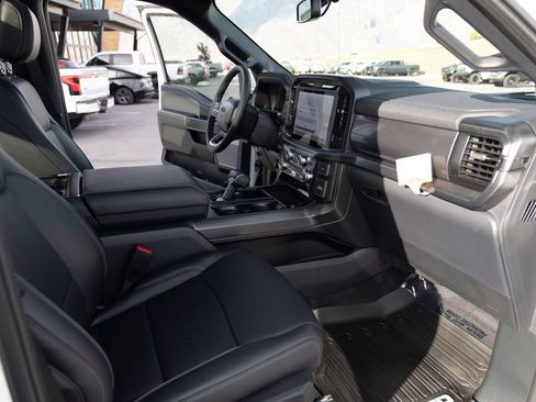 Used 2025 Ford F150 Lariat AWD/4WD image 25