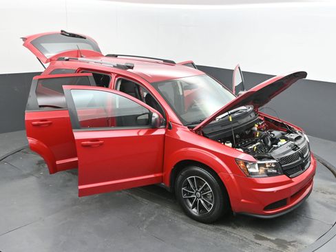 Used 2018 Dodge Journey SE w/ Blacktop Package FWD image 38