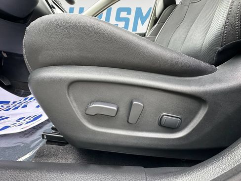 Used 2020 Nissan Rogue SL w/ Premium Package AWD/4WD image 17