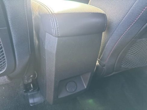 Used 2017 Chevrolet Equinox LT w/ Convenience Package image 17