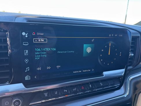 Used 2024 Chevrolet Silverado 2500 High Country w/ Technology Package image 26