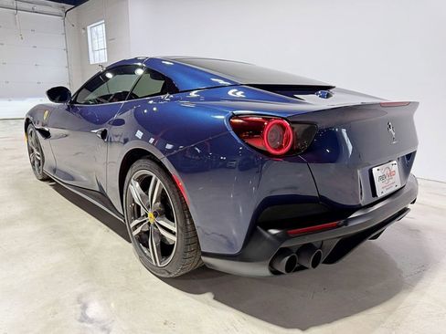 Used 2019 Ferrari Portofino image 22
