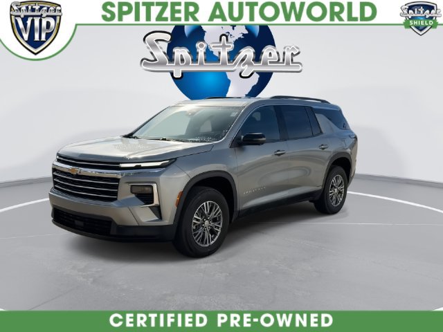 Used 2025 Chevrolet Traverse LT w/ Driver Confidence Package FWD image 8