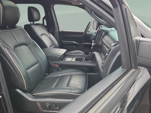 Used 2022 RAM 1500 Limited AWD/4WD image 15