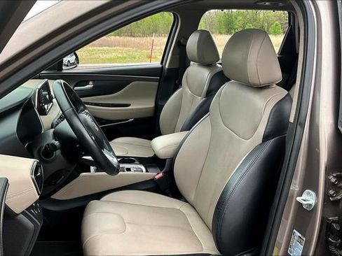 Used 2019 Hyundai Santa Fe Limited w/ Cargo Package FWD image 21