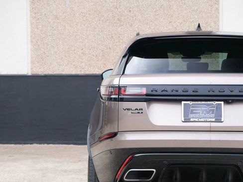 Used 2020 Land Rover Range Rover Velar R-Dynamic S image 17