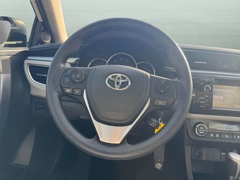 Used 2016 Toyota Corolla LE image 13