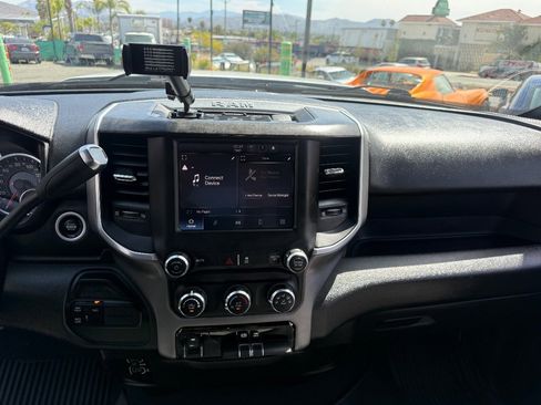 Used 2022 RAM 2500 Big Horn AWD/4WD image 27