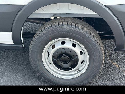 New 2025 Ford Transit 250 148 Medium Roof w/ Load Area Protection Package image 18