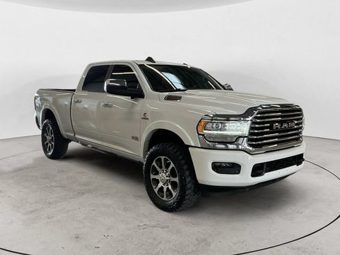 Used 2022 RAM 2500 Limited AWD/4WD image 3