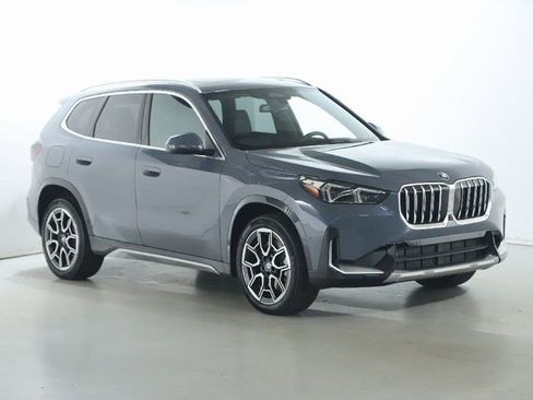 Used 2025 BMW X1 xDrive28i AWD/4WD image 11