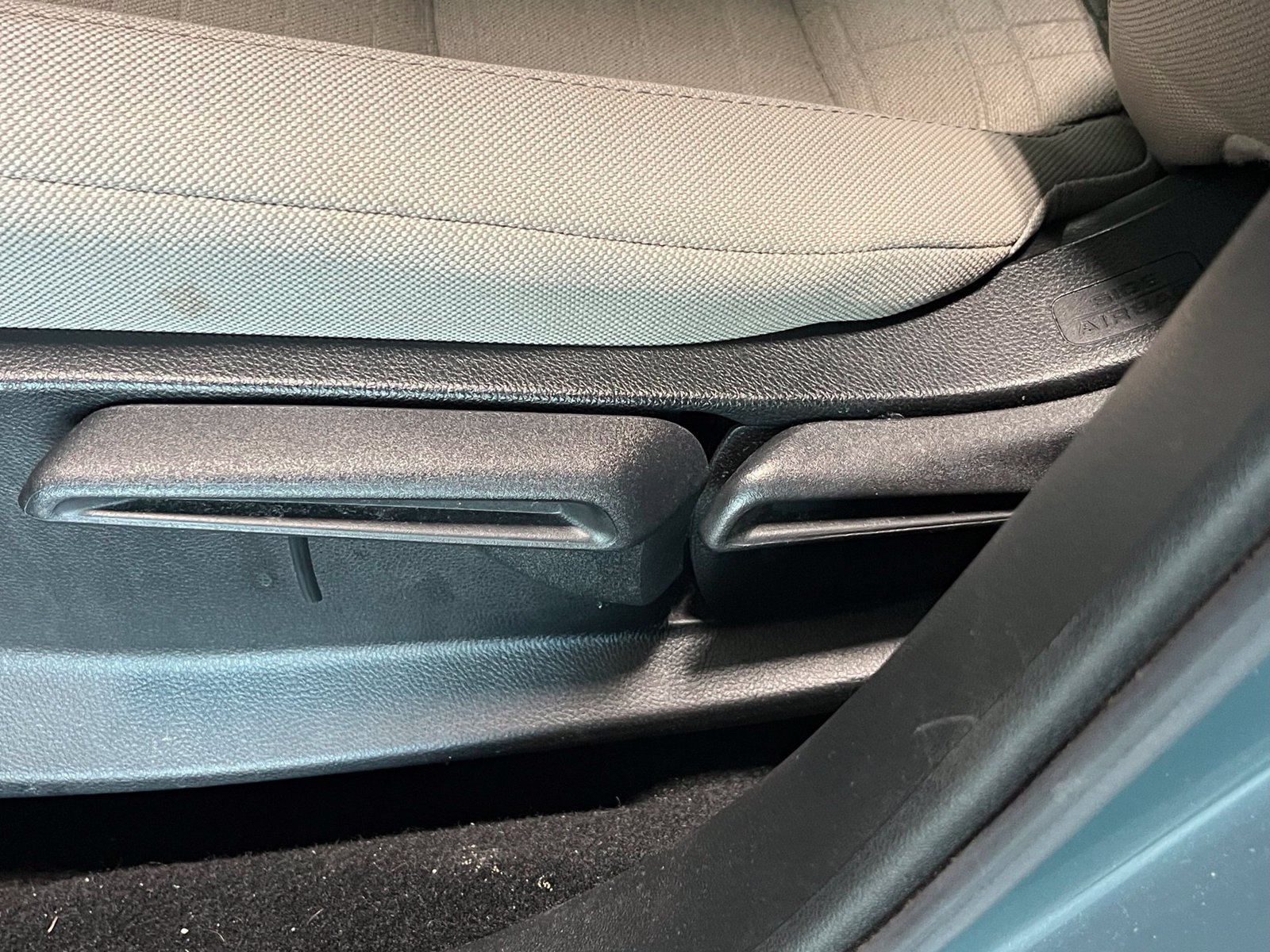 Used 2024 Honda HR-V LX image 17