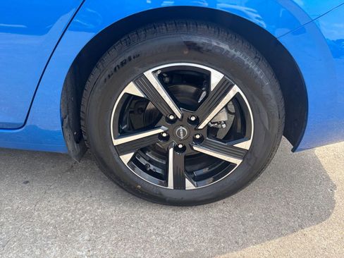 Used 2025 Nissan Sentra SV FWD image 28
