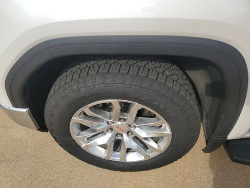 Used 2021 GMC Sierra 1500 SLT w/ SLT Premium Package AWD/4WD image 39