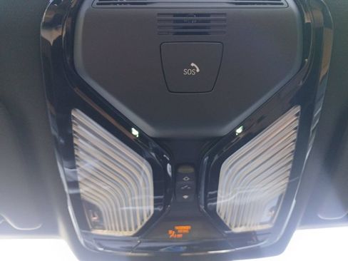 Used 2024 BMW 230i Coupe w/ Premium Package RWD image 5
