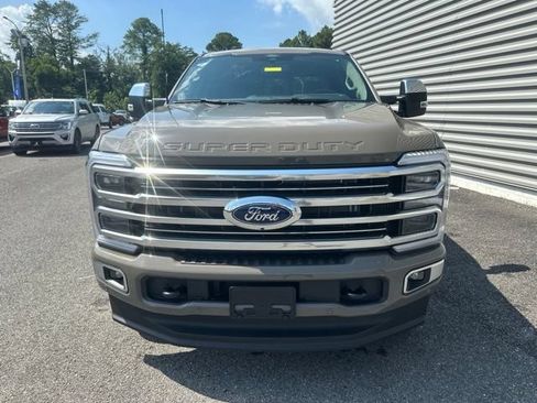 New 2026 Ford F250 Platinum w/ Platinum Plus Package AWD/4WD image 8