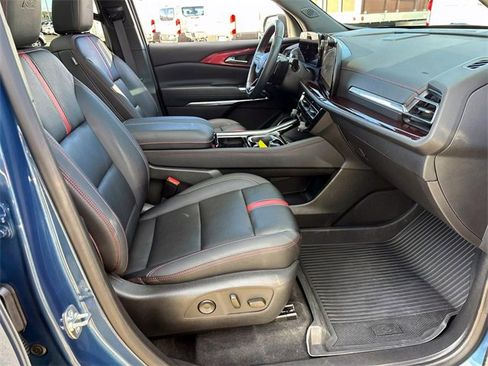 Used 2025 Chevrolet Traverse RS w/ LPO, Floor Liner Package image 20