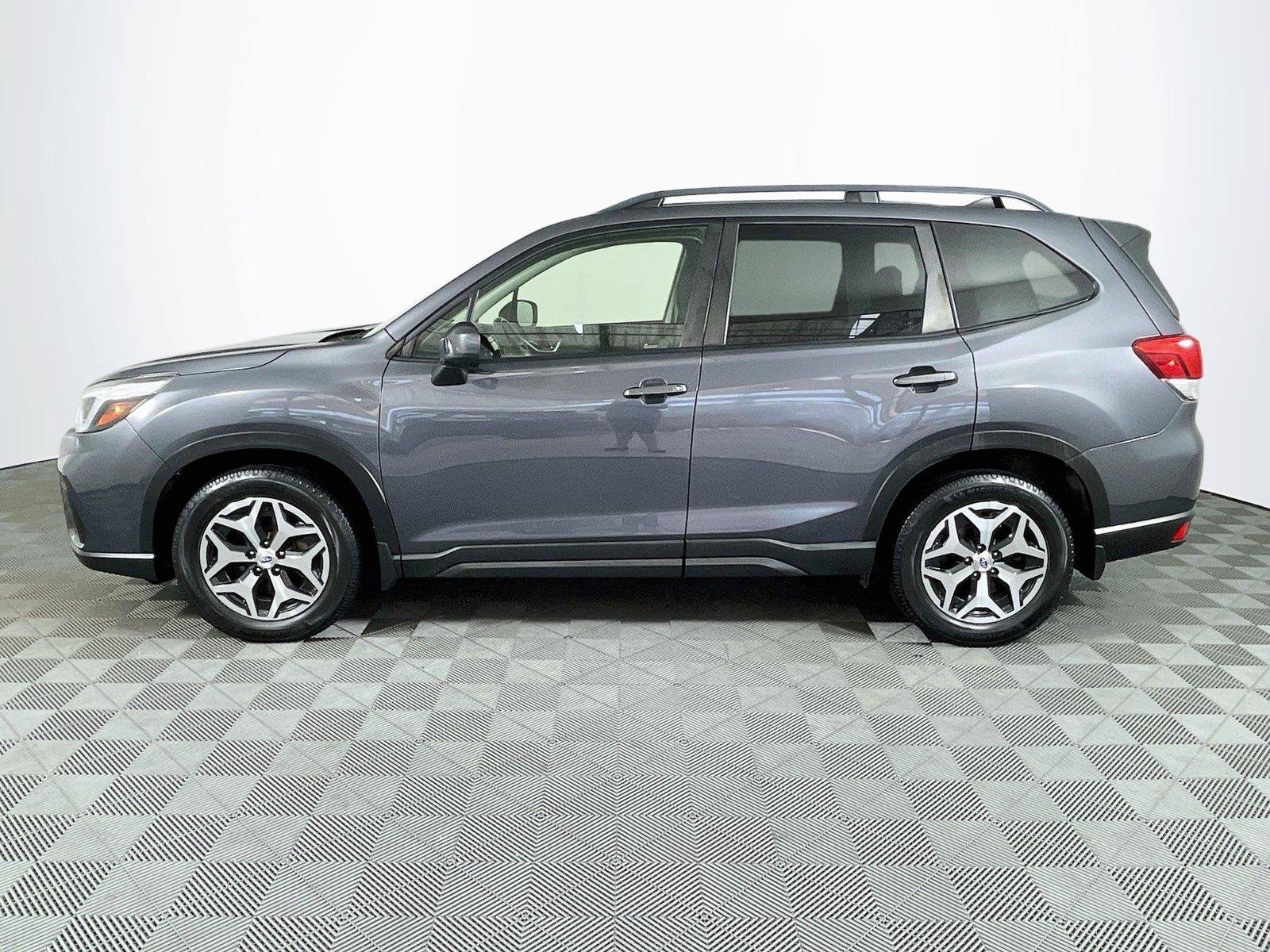 Used 2021 Subaru Forester Premium AWD/4WD image 4