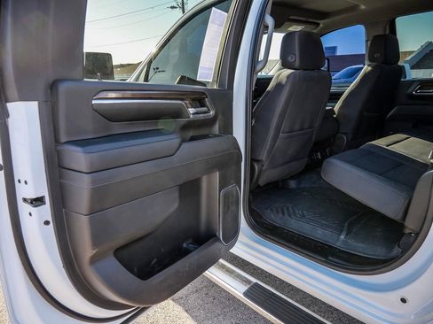 Used 2024 Chevrolet Silverado 2500 LT AWD/4WD image 22