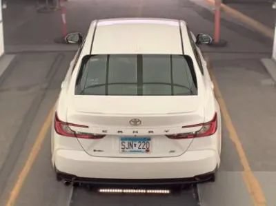 Used 2025 Toyota Camry SE FWD image 3
