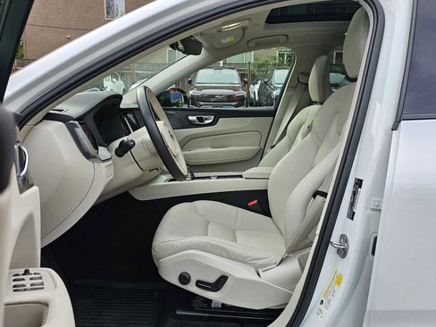 Certified 2023 Volvo XC60 T8 Plus w/ Climate Package image 19