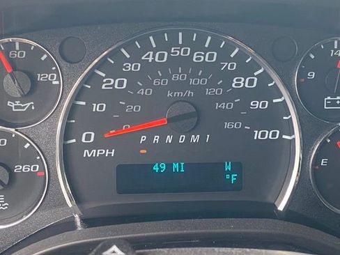 New 2025 GMC Savana 3500 Extended w/ Driver Convenience Package image 20