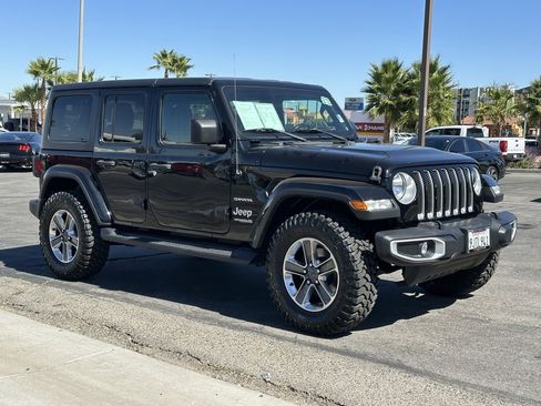 Used 2020 Jeep Wrangler Unlimited Sahara image 9