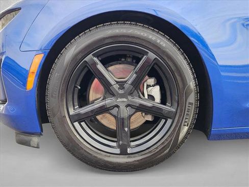 Used 2019 Chevrolet Camaro LT image 23