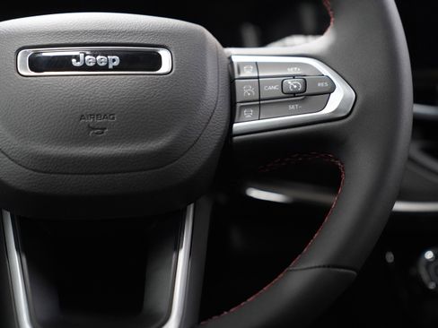 New 2026 Jeep Compass Trailhawk w/ Sun, Sound & Navigation Group image 20