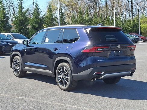 New 2026 Toyota Grand Highlander AWD Hybrid image 8