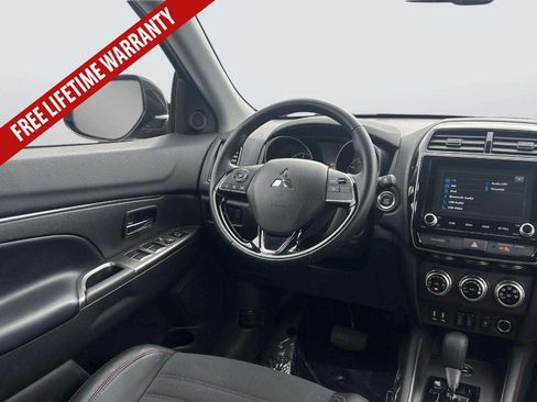 Used 2024 Mitsubishi Outlander Sport AWD image 17