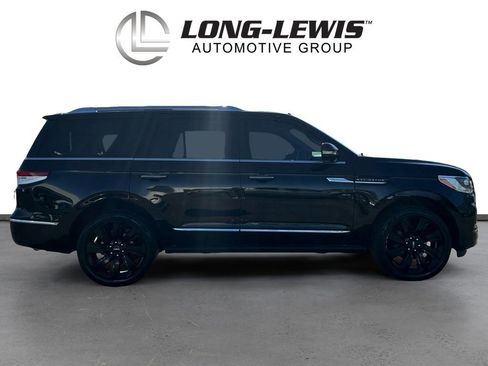 Used 2022 Lincoln Navigator Reserve image 8