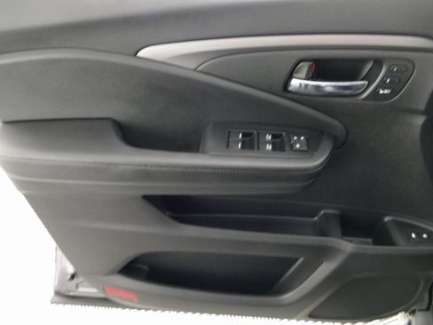 Used 2021 Honda Pilot Special Edition image 10