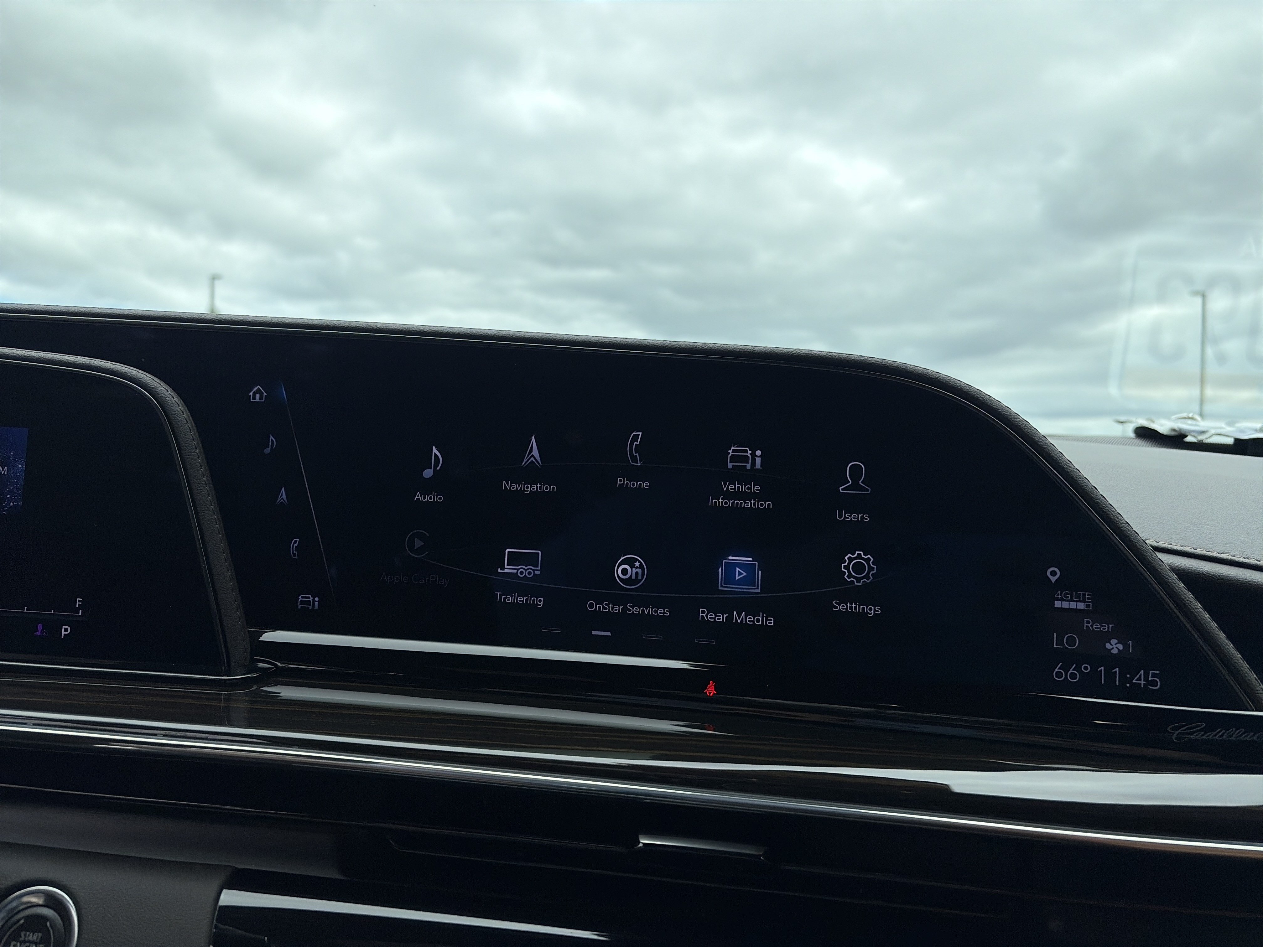 Used 2023 Cadillac Escalade ESV Premium Luxury w/ Performance Package AWD/4WD image 43