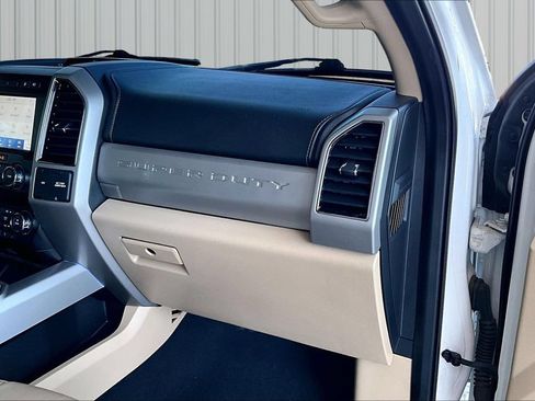 Used 2021 Ford F350 Lariat w/ Lariat Ultimate Package AWD/4WD image 13