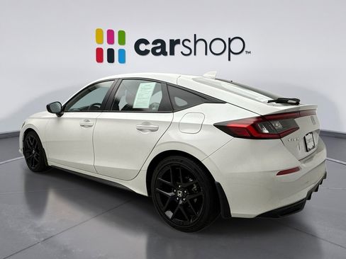 Used 2024 Honda Civic Sport image 3