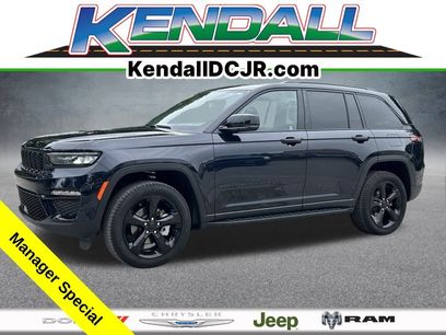 Certified 2024 Jeep Grand Cherokee Limited w/ Black Appearance Package