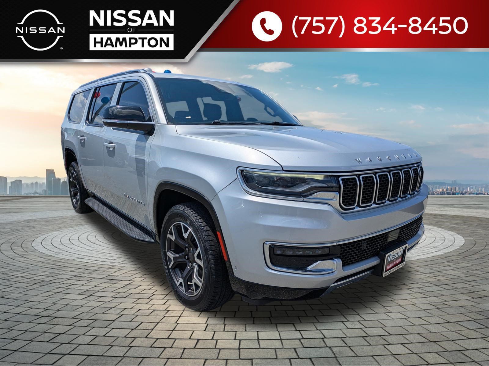 Used 2023 Jeep Wagoneer L Series III w/ Preferred Equipment Group AWD/4WD image 1