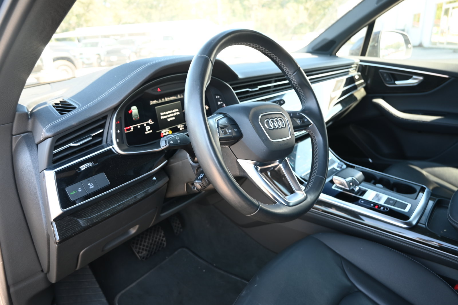 Used 2025 Audi Q7 3.0T Premium Plus AWD/4WD image 10