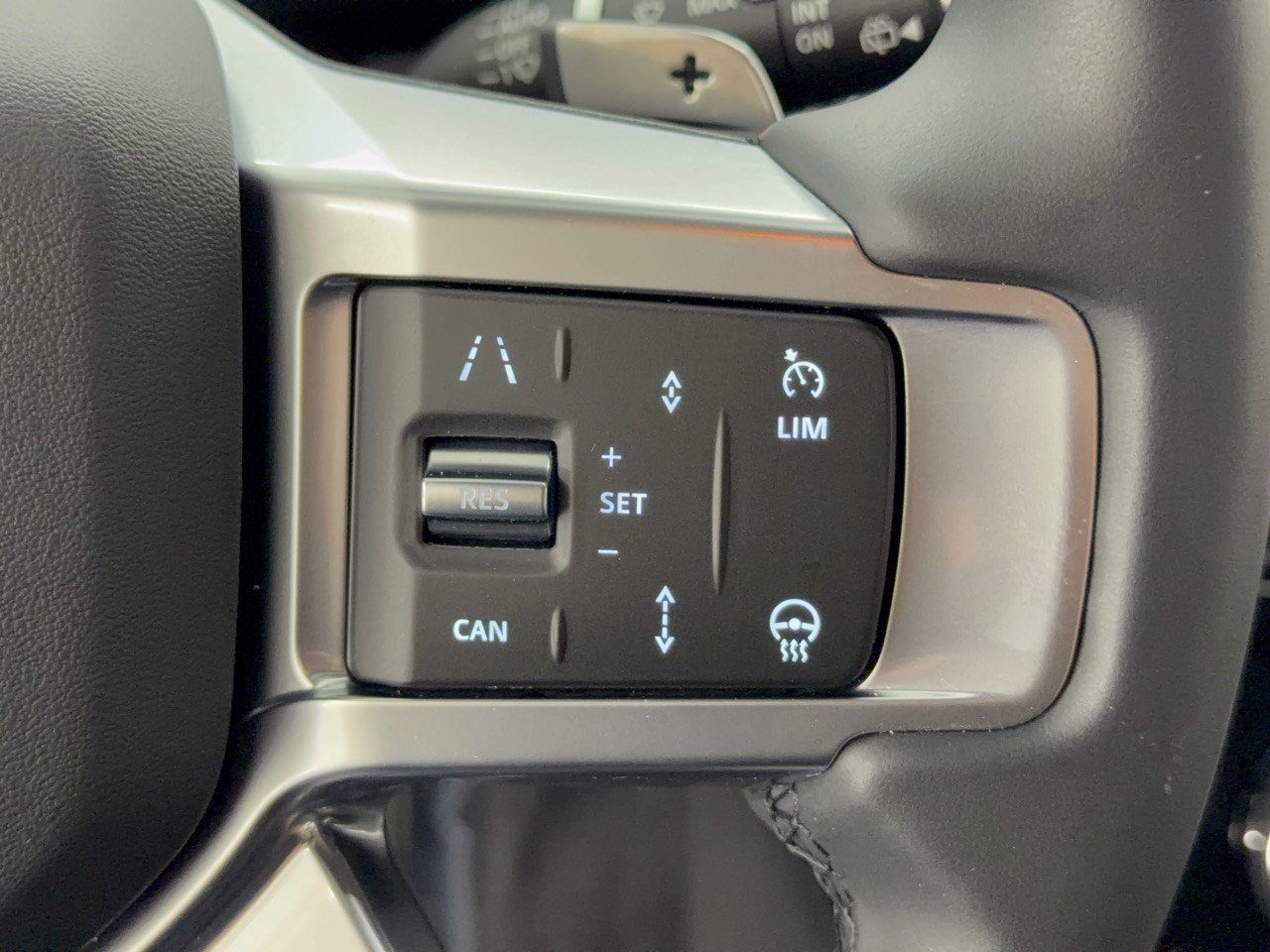 Certified 2026 Land Rover Discovery S AWD/4WD image 19