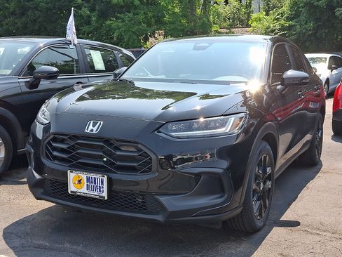 Used 2024 Honda HR-V Sport image 3