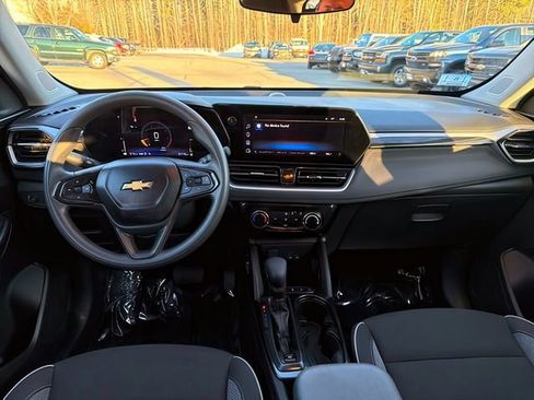 Used 2025 Chevrolet TrailBlazer LT image 20